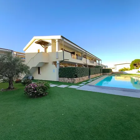 The Pool House - Il Gabbiano 아파트 팔라우